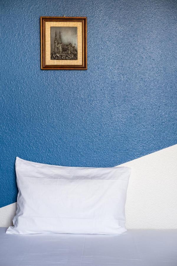 Greet Chartres Est Hotel Kültér fotó